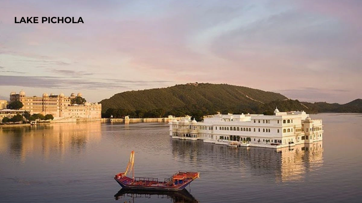 Lake Pichola one of the best places to visit in Udaipur