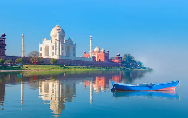 Car Rental in Agra