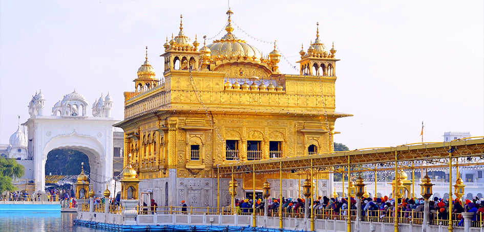 Tempo Traveller Amritsar