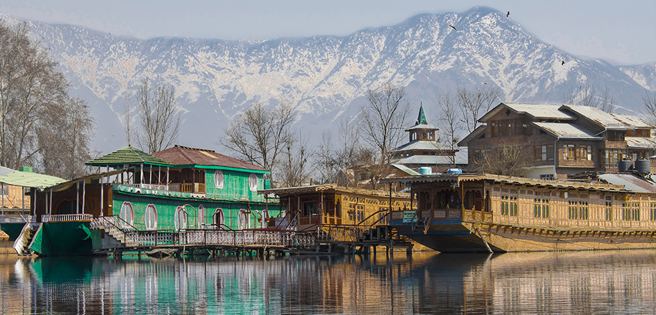 Tempo Traveller Jammu Kashmir