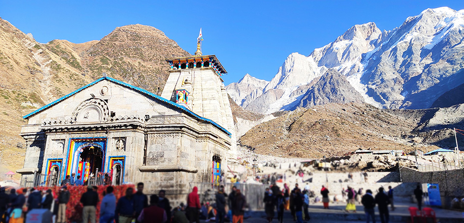 Tempo Traveller Kedarnath Dham