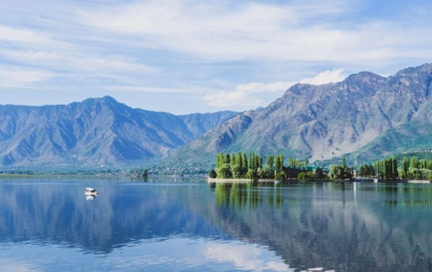 Car Rental in Srinagar