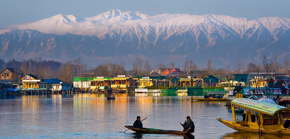 Tempo Traveller Srinagar